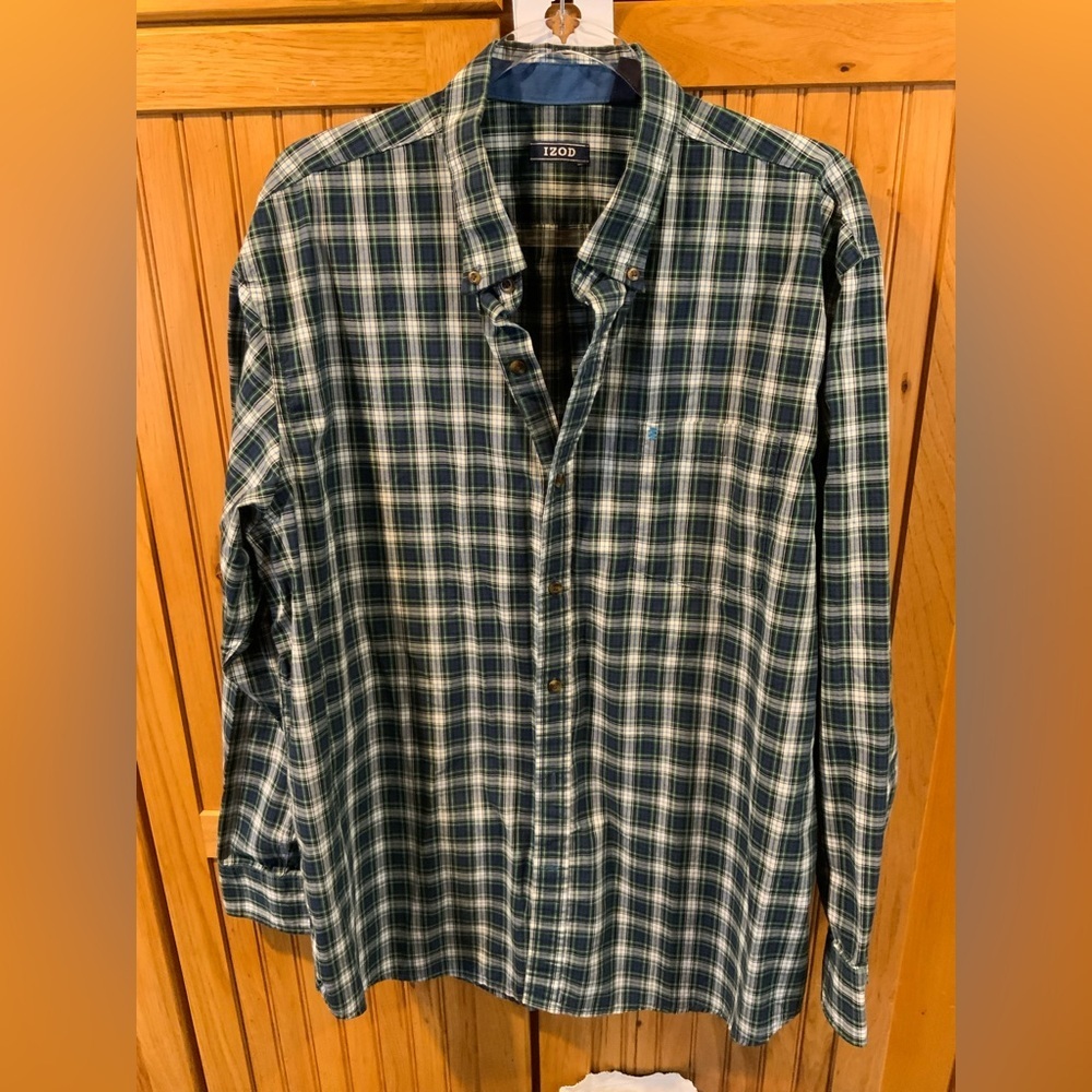 Izod Men's Blue and White Checkered Shirt